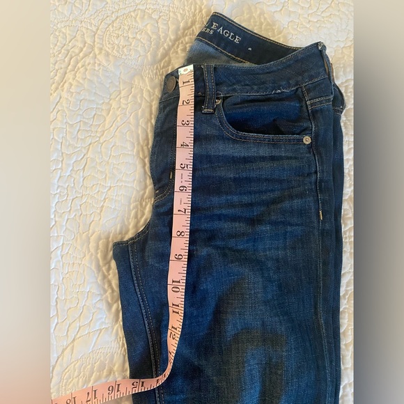 American Eagle Size 2 Women’s dark wash, button fly distressed “girlfriend” jean - Picture 7 of 9